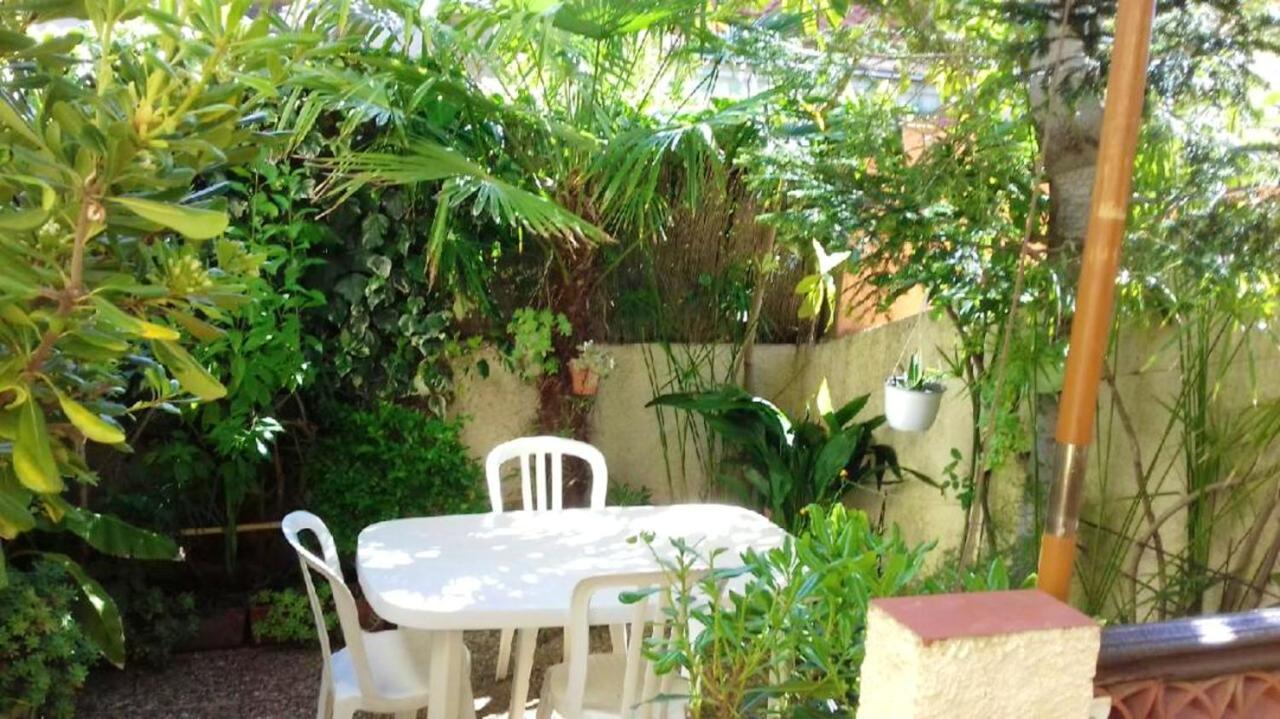 Maison Charmante A Sainte-Marie Avec Grand Jardin Luaran gambar