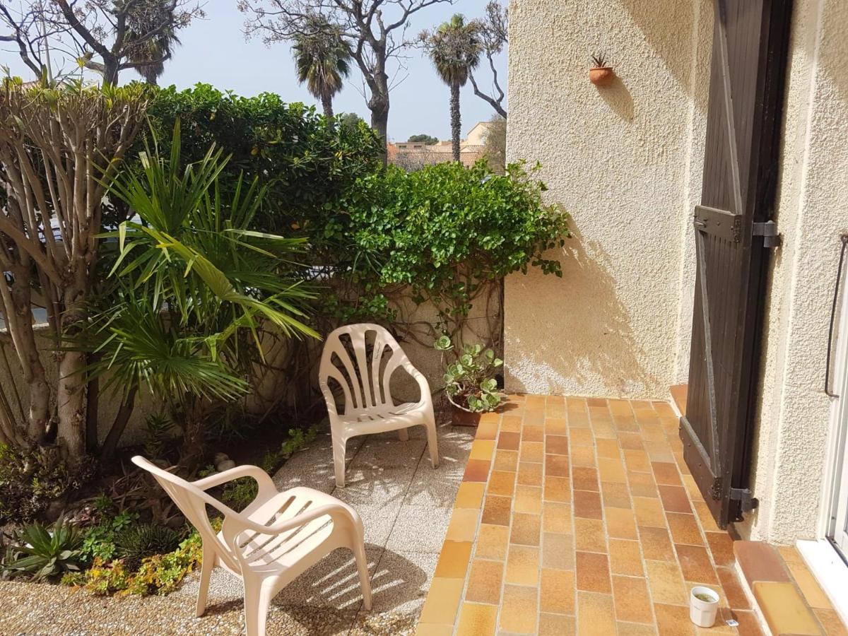 Maison Charmante A Sainte-Marie Avec Grand Jardin Luaran gambar