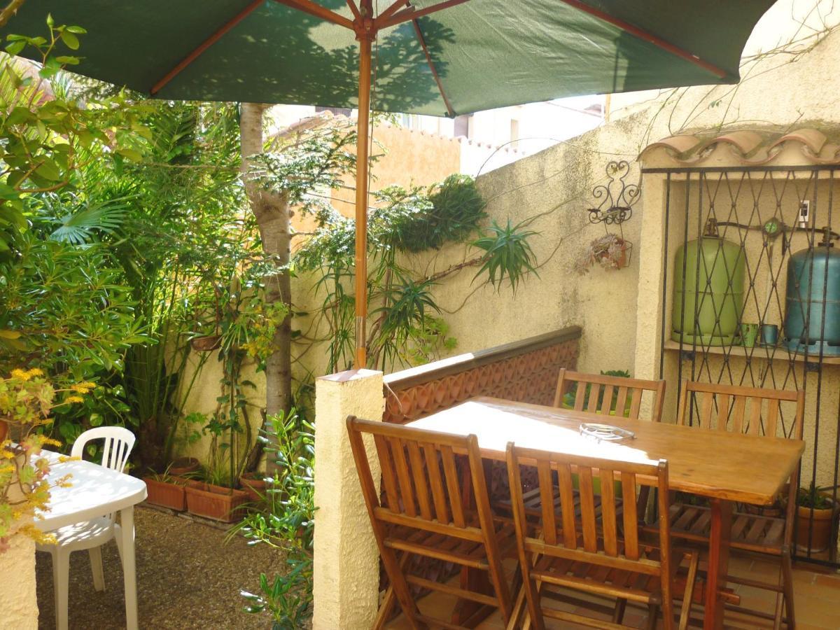 Maison Charmante A Sainte-Marie Avec Grand Jardin Luaran gambar